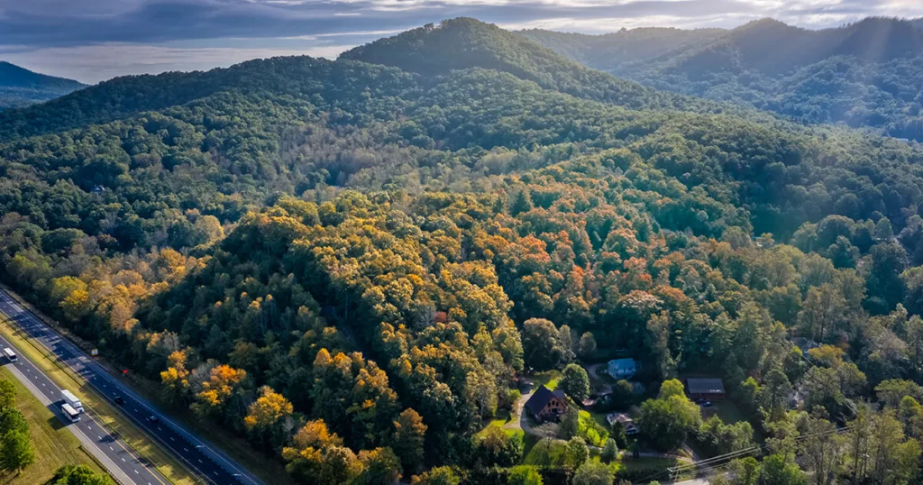 Black Mountain Campground provides a perfect setting for camping, stargazing, and enjoying the natural beauty of the surrounding area.