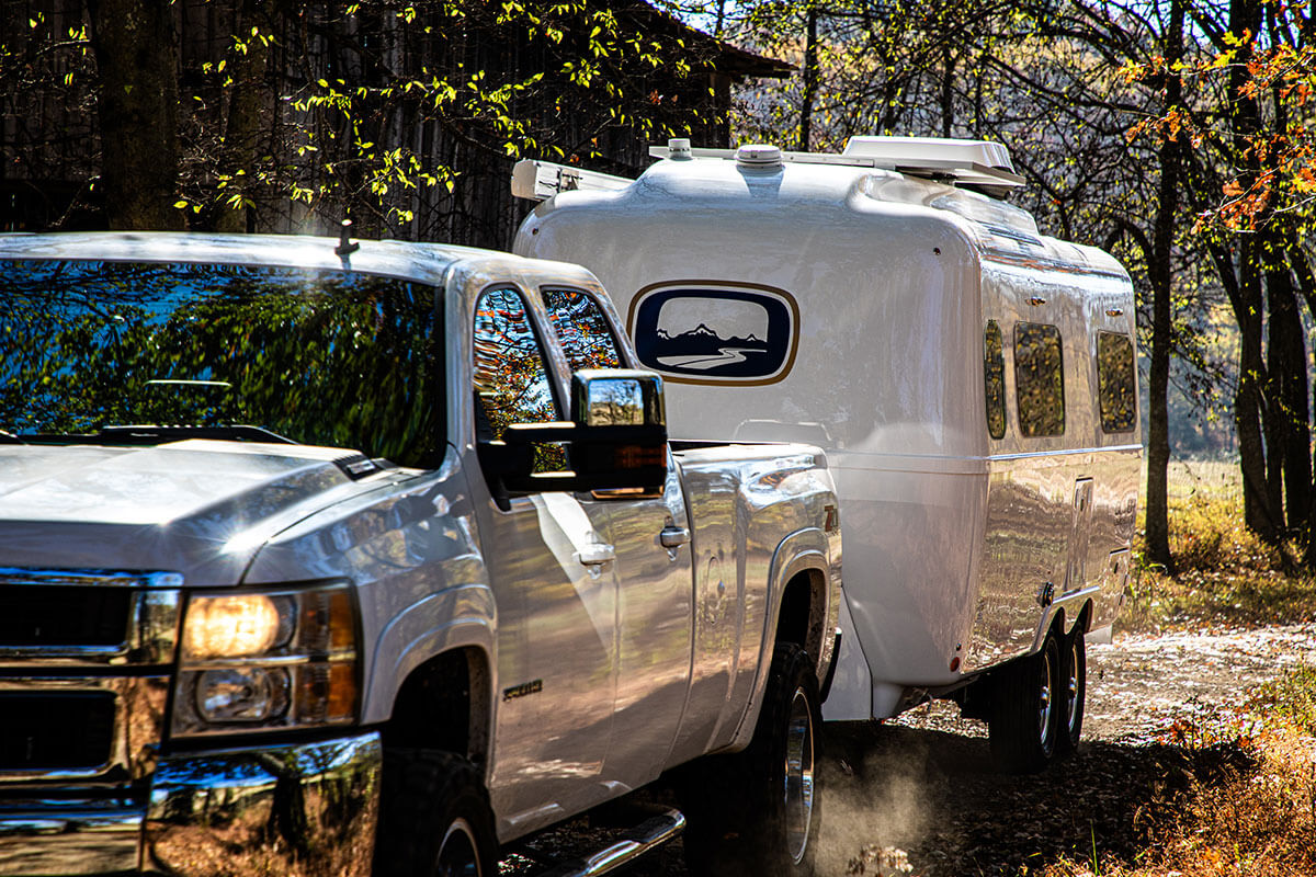 Legacy Elite II 23 Foot Travel Trailer