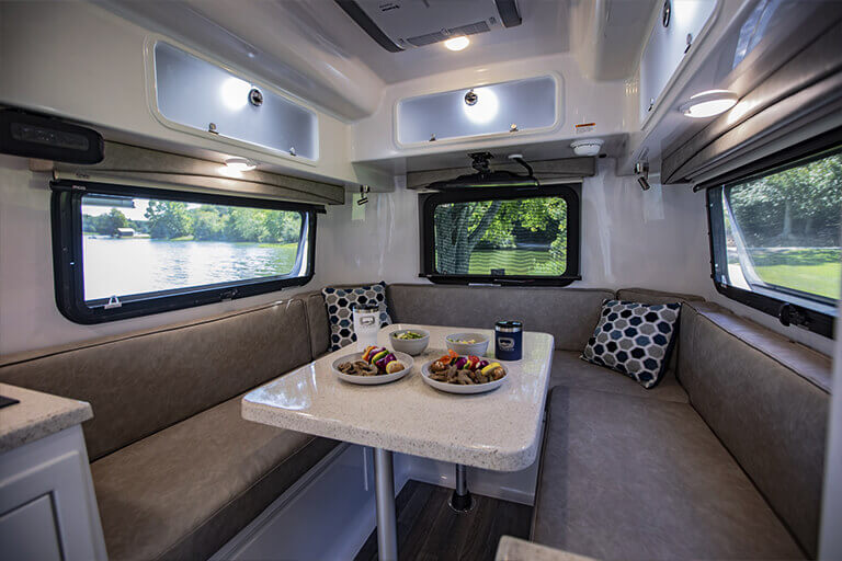 Legacy Elite Standard floorplan with dinette area.